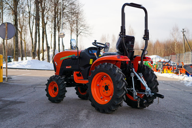 Traktor Hinomoto HM275