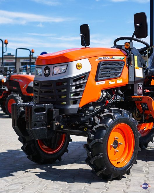 Hinomoto HM3030 • kompaktný traktor